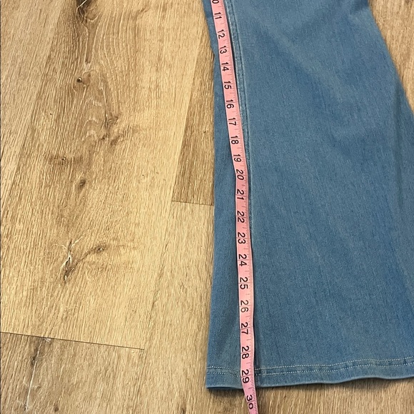 HALARA Wide Leg Jeans in Denim Blue - Picture 6 of 7